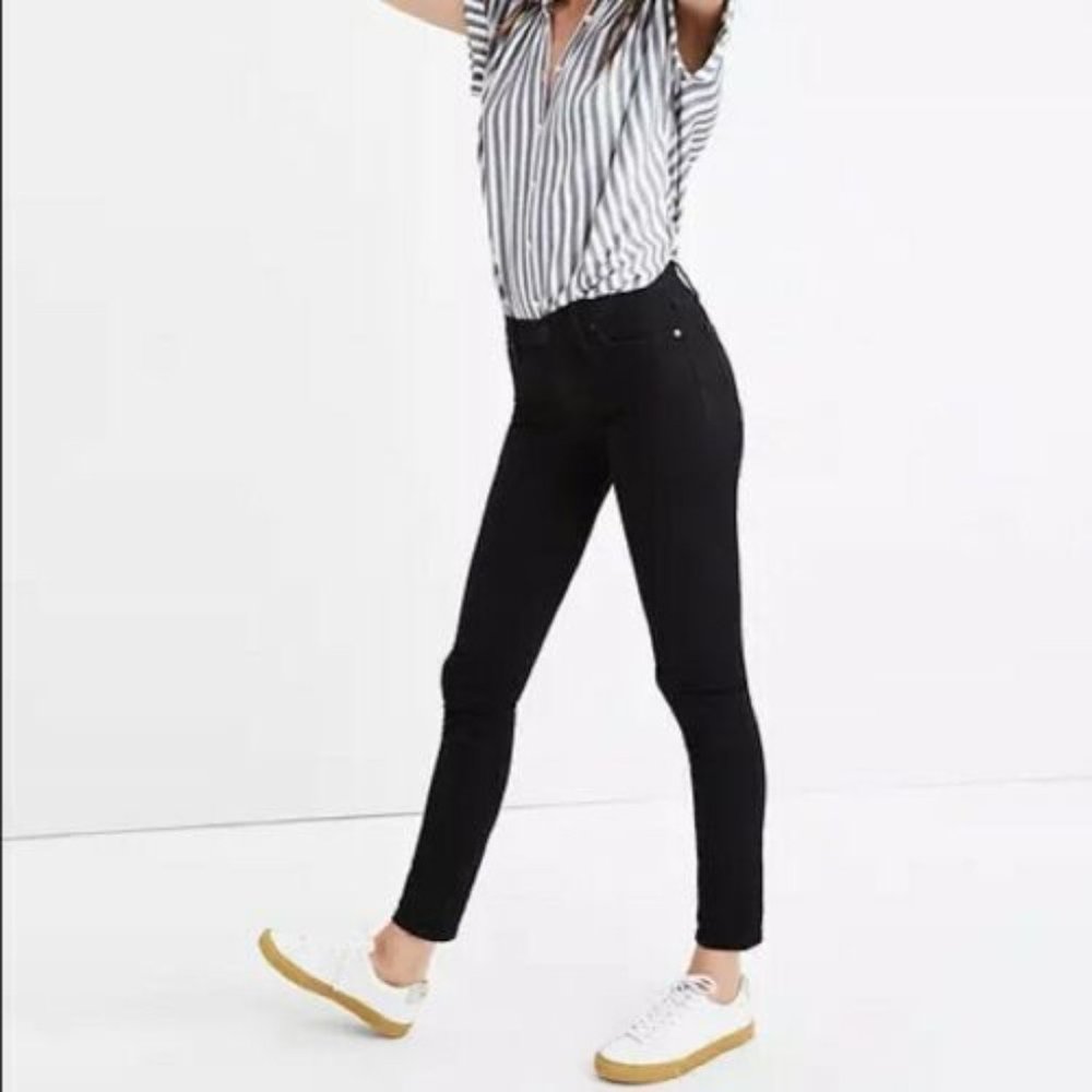 Madewell Womens SZ 28 | 8’’ Skinny Jeans Black Carbondale Wash G7683